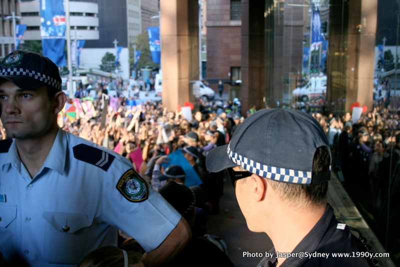 police vs fans